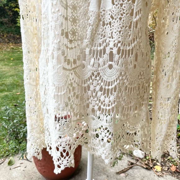 Beautiful Crocheted Boho Blouse - Picture 3 of 9